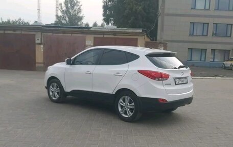 Hyundai ix35 I рестайлинг, 2013 год, 1 300 000 рублей, 4 фотография