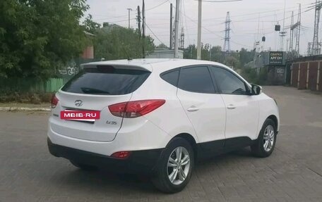 Hyundai ix35 I рестайлинг, 2013 год, 1 300 000 рублей, 3 фотография