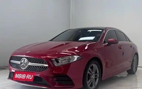 Mercedes-Benz A-Класс, 2022 год, 1 900 000 рублей, 1 фотография