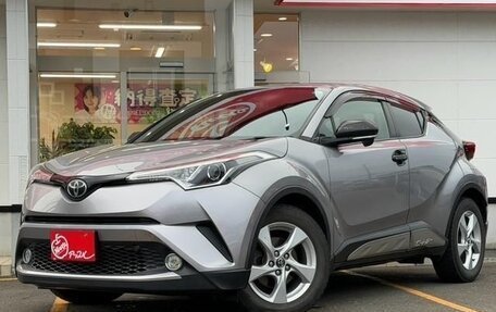 Toyota C-HR I рестайлинг, 2017 год, 1 350 000 рублей, 2 фотография