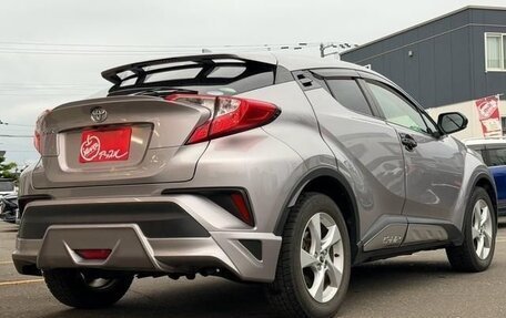 Toyota C-HR I рестайлинг, 2017 год, 1 350 000 рублей, 3 фотография