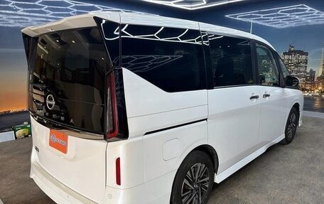 Nissan Serena, 2023 год, 2 200 000 рублей, 5 фотография