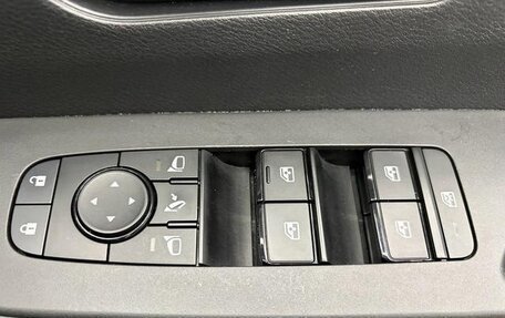 Nissan Serena, 2023 год, 2 200 000 рублей, 15 фотография