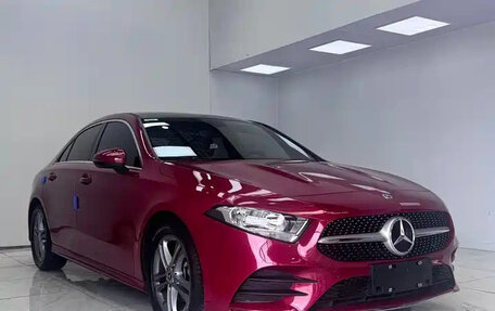 Mercedes-Benz A-Класс, 2022 год, 1 900 000 рублей, 3 фотография