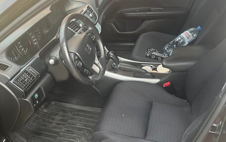 Honda Accord IX рестайлинг, 2013 год, 1 700 000 рублей, 8 фотография