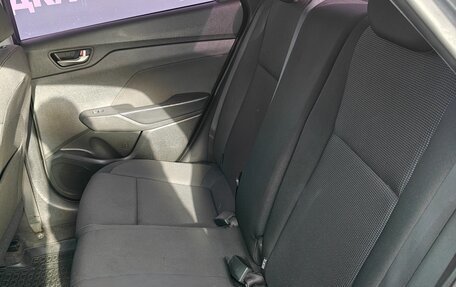 Hyundai Solaris II рестайлинг, 2017 год, 1 035 000 рублей, 10 фотография