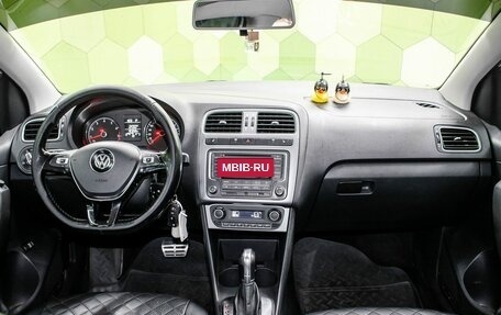 Volkswagen Polo VI (EU Market), 2016 год, 949 000 рублей, 13 фотография