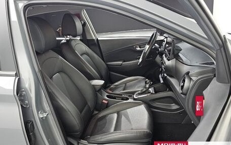 Hyundai Kona I, 2023 год, 1 590 000 рублей, 26 фотография
