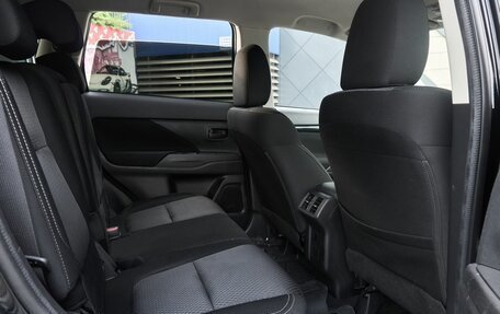 Mitsubishi Outlander III рестайлинг 3, 2019 год, 1 749 000 рублей, 7 фотография