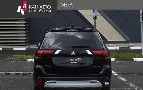 Mitsubishi Outlander III рестайлинг 3, 2019 год, 1 749 000 рублей, 4 фотография