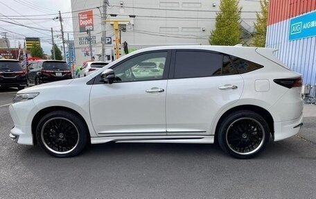 Toyota Harrier, 2018 год, 1 700 000 рублей, 4 фотография