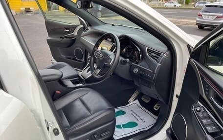 Toyota Harrier, 2018 год, 1 700 000 рублей, 9 фотография