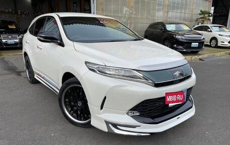 Toyota Harrier, 2018 год, 1 700 000 рублей, 3 фотография