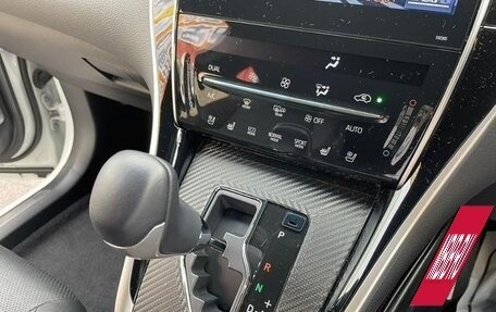 Toyota Harrier, 2018 год, 1 700 000 рублей, 14 фотография