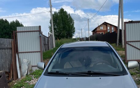 Toyota Corolla, 2004 год, 400 000 рублей, 3 фотография
