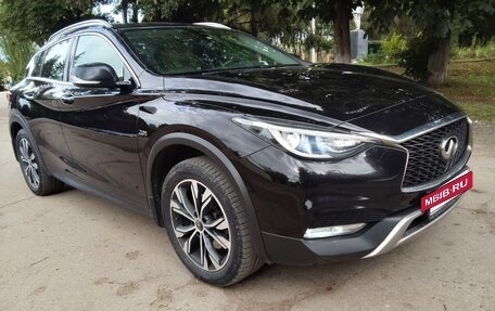 Infiniti QX30, 2017 год, 1 850 000 рублей, 16 фотография