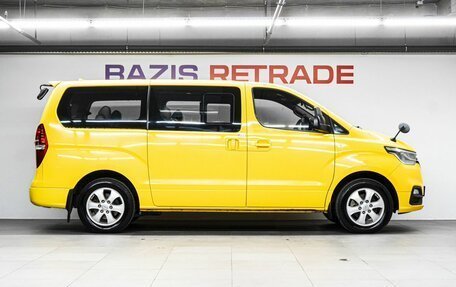 Hyundai Grand Starex Grand Starex I рестайлинг 2, 2018 год, 2 659 000 рублей, 5 фотография