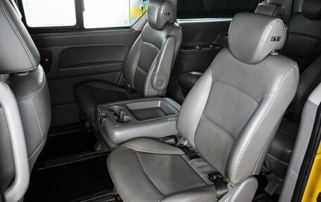 Hyundai Grand Starex Grand Starex I рестайлинг 2, 2018 год, 2 659 000 рублей, 14 фотография