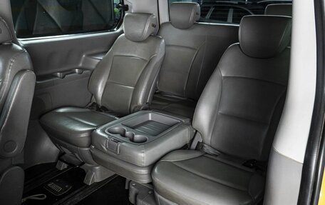 Hyundai Grand Starex Grand Starex I рестайлинг 2, 2018 год, 2 659 000 рублей, 15 фотография