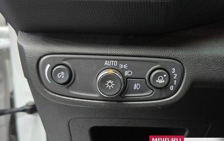 Chevrolet TrailBlazer, 2022 год, 2 100 000 рублей, 17 фотография