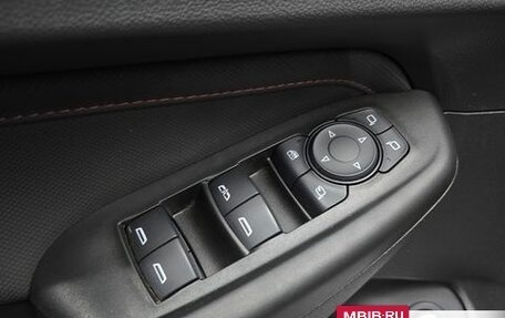 Chevrolet TrailBlazer, 2022 год, 2 100 000 рублей, 29 фотография