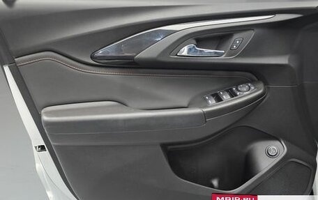 Chevrolet TrailBlazer, 2022 год, 2 100 000 рублей, 24 фотография