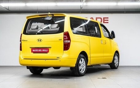 Hyundai Grand Starex Grand Starex I рестайлинг 2, 2020 год, 2 659 000 рублей, 6 фотография