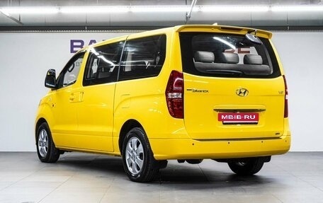 Hyundai Grand Starex Grand Starex I рестайлинг 2, 2020 год, 2 659 000 рублей, 8 фотография