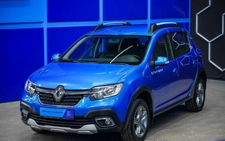 Renault Sandero II рестайлинг, 2019 год, 1 030 000 рублей, 2 фотография