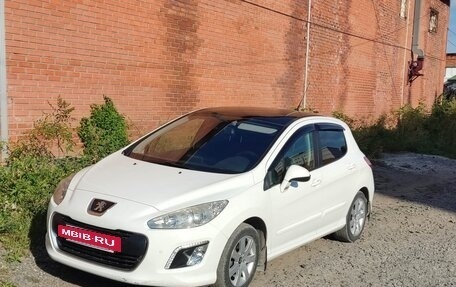 Peugeot 308 II, 2013 год, 620 000 рублей, 2 фотография