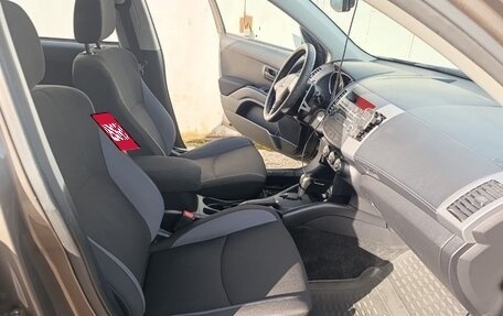 Mitsubishi Outlander III рестайлинг 3, 2011 год, 1 600 000 рублей, 9 фотография
