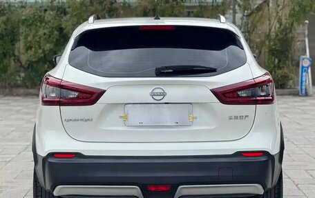 Nissan Qashqai, 2023 год, 1 650 000 рублей, 6 фотография