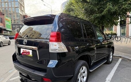 Toyota Land Cruiser Prado 150 рестайлинг 2, 2010 год, 2 585 000 рублей, 8 фотография
