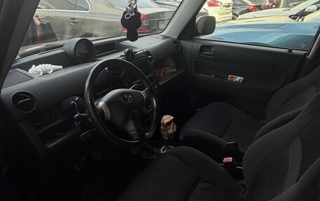 Scion xB II рестайлинг, 2004 год, 430 000 рублей, 8 фотография
