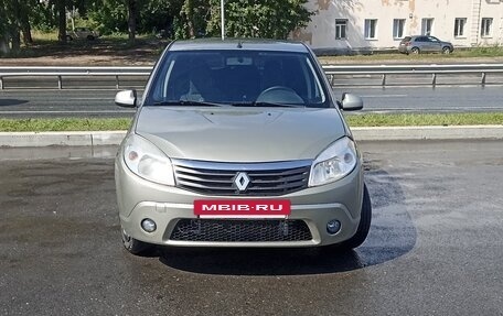 Renault Sandero I, 2010 год, 375 000 рублей, 3 фотография