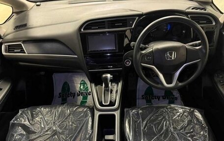 Honda Shuttle II, 2017 год, 980 000 рублей, 7 фотография