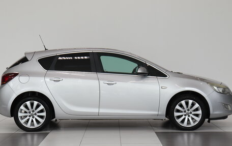 Opel Astra J, 2011 год, 550 000 рублей, 5 фотография