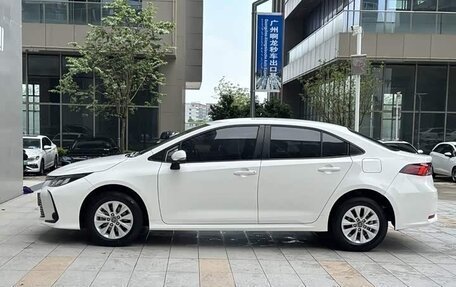 Toyota Corolla, 2022 год, 1 650 000 рублей, 4 фотография