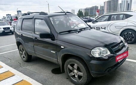 Chevrolet Niva I рестайлинг, 2013 год, 450 000 рублей, 2 фотография