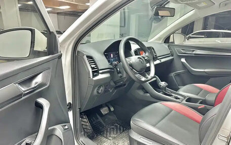Skoda Karoq I, 2022 год, 1 630 000 рублей, 15 фотография