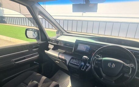 Honda Stepwgn IV, 2017 год, 1 680 000 рублей, 5 фотография