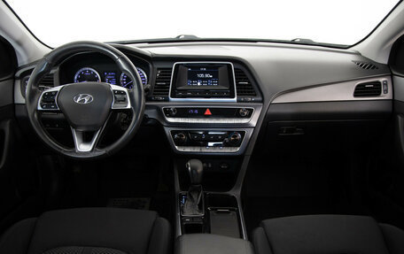 Hyundai Sonata VII, 2019 год, 1 000 000 рублей, 9 фотография