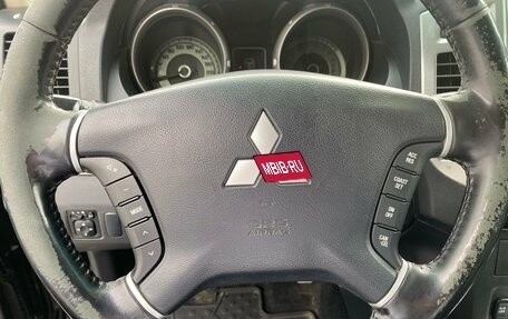 Mitsubishi Pajero IV, 2015 год, 2 474 000 рублей, 18 фотография