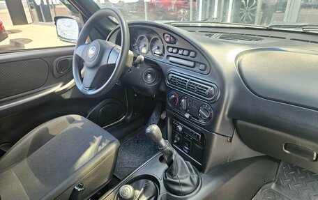 Chevrolet Niva I рестайлинг, 2017 год, 827 000 рублей, 9 фотография