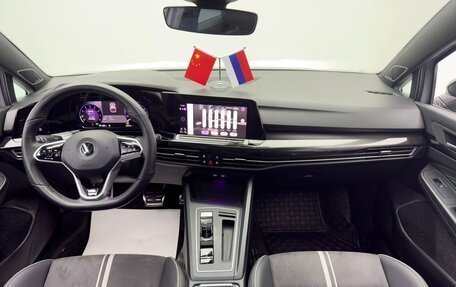 Volkswagen Golf VIII, 2023 год, 2 170 000 рублей, 5 фотография