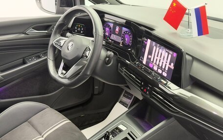 Volkswagen Golf VIII, 2023 год, 2 170 000 рублей, 6 фотография