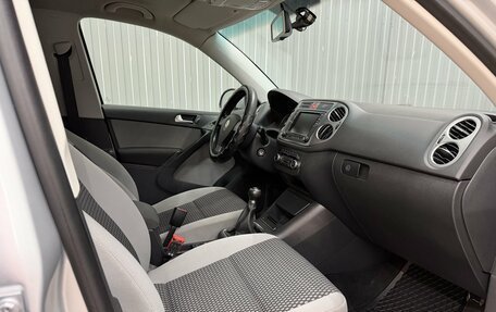 Volkswagen Tiguan I, 2010 год, 1 099 000 рублей, 10 фотография