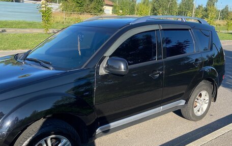 Mitsubishi Outlander III рестайлинг 3, 2007 год, 999 999 рублей, 2 фотография