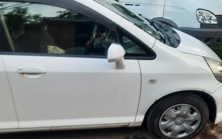 Honda Fit III, 2006 год, 380 000 рублей, 4 фотография