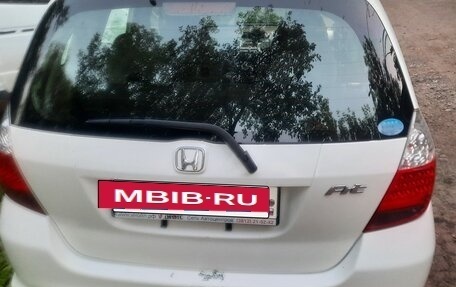 Honda Fit III, 2006 год, 380 000 рублей, 6 фотография